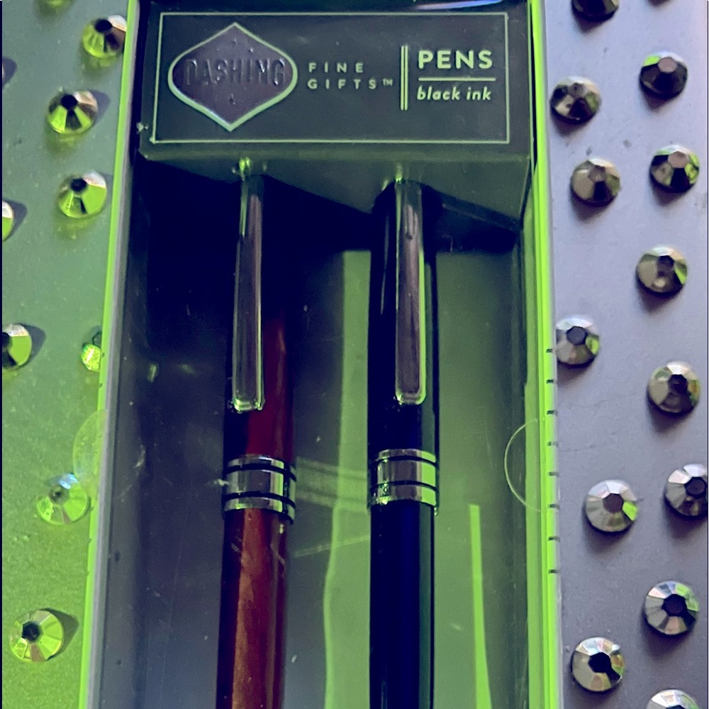 Set of ball point pens
